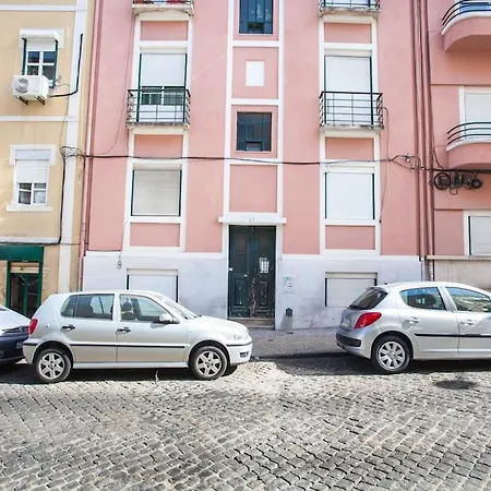 044 A - Comfort * Lisbon